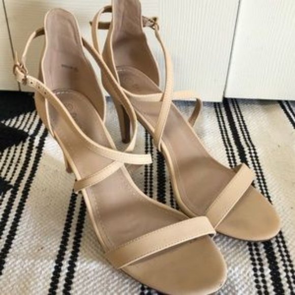 Dream Pairs Shoes - Dream Pairs sz 11 Tan heels